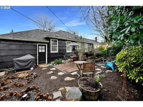 872 Polk Street Eugene OR 97402
