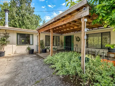 2118 SE 110th Avenue Portland OR 97216