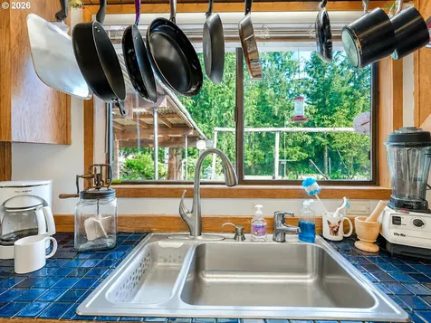 2118 SE 110th Avenue Portland OR 97216