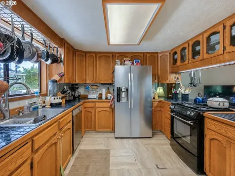 2118 SE 110th Avenue Portland OR 97216