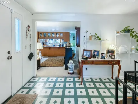 2118 SE 110th Avenue Portland OR 97216
