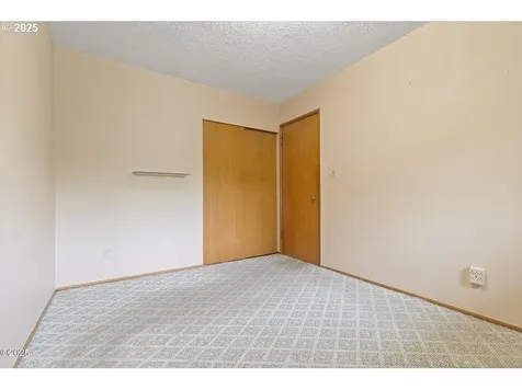 635 NE 192nd Avenue Portland OR 97230