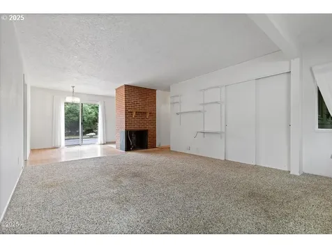 635 NE 192nd Avenue Portland OR 97230