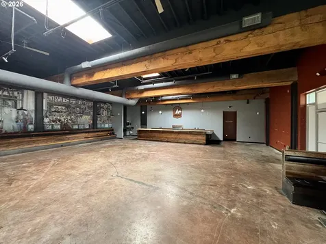 6112 SE Foster Road Portland OR 97206