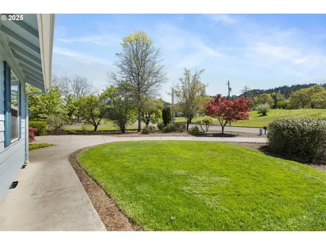 931 Locust Street Oakland OR 97462