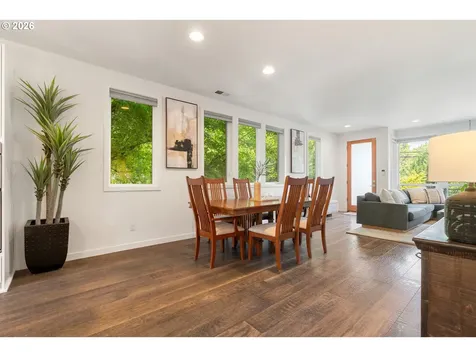 1587 NE 22nd Avenue Portland OR 97232