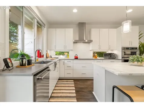 1587 NE 22nd Avenue Portland OR 97232