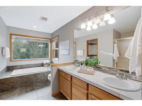 17885 SW Zenith Place Beaverton OR 97007