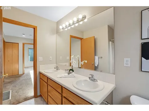 17885 SW Zenith Place Beaverton OR 97007