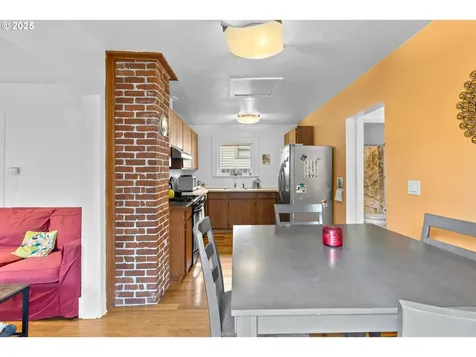 1736 N Prescott Street Portland OR 97217