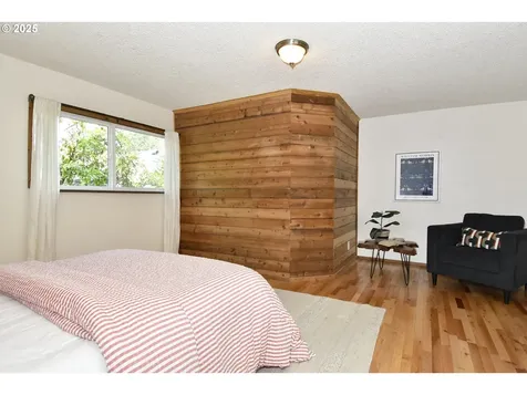 6227 NE 10th Avenue Portland OR 97211