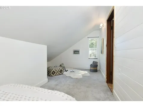 6227 NE 10th Avenue Portland OR 97211