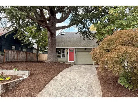 6227 NE 10th Avenue Portland OR 97211