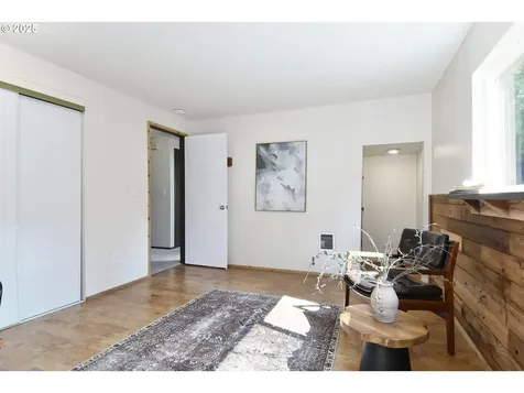 6227 NE 10th Avenue Portland OR 97211