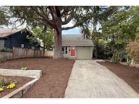 6227 NE 10th Avenue Portland OR 97211
