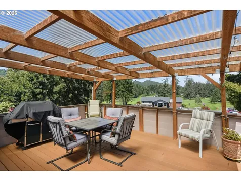 2820 Country Club Court Reedsport OR 97467