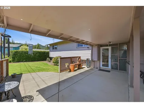 2820 Country Club Court Reedsport OR 97467