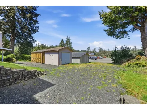 2820 Country Club Court Reedsport OR 97467