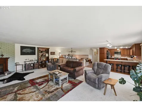 2820 Country Club Court Reedsport OR 97467