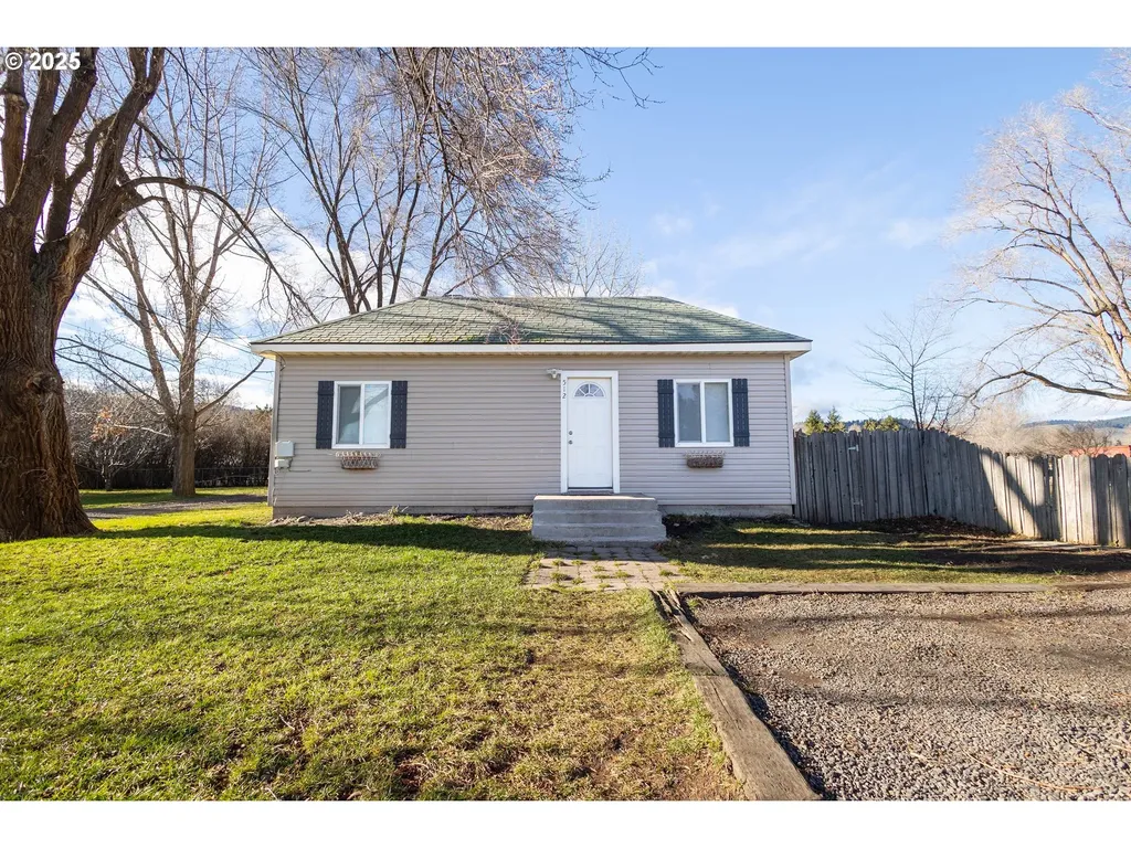 512 20th Street La Grande OR 97850