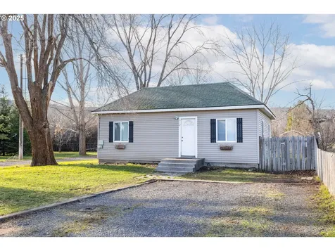 512 20th Street La Grande OR 97850