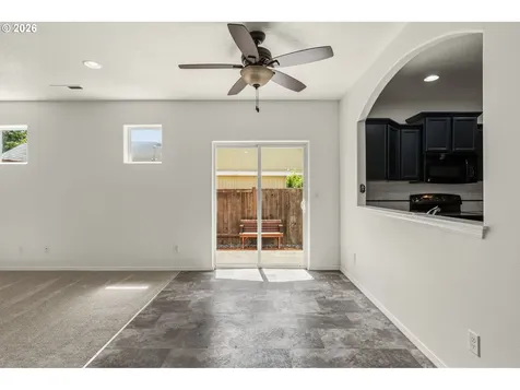 1141 Riverfront Way Cottage Grove OR 97424