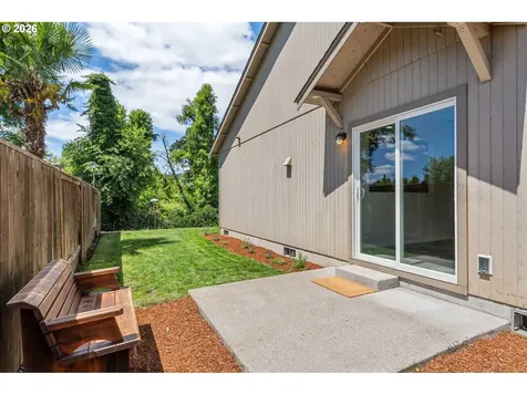 1141 Riverfront Way Cottage Grove OR 97424
