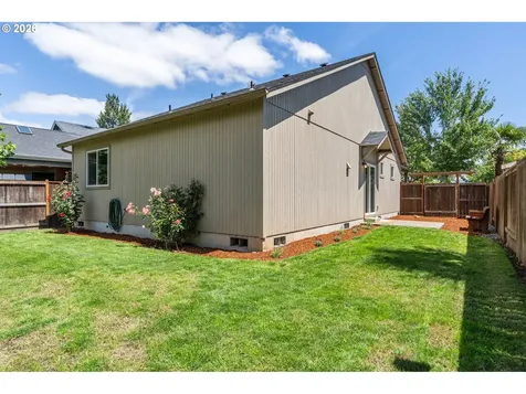 1141 Riverfront Way Cottage Grove OR 97424
