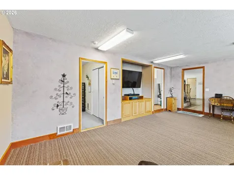 580 8th Avenue Coos Bay OR 97420
