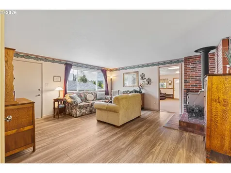 580 8th Avenue Coos Bay OR 97420