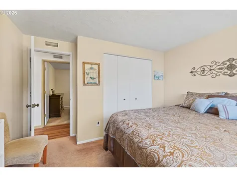 580 8th Avenue Coos Bay OR 97420