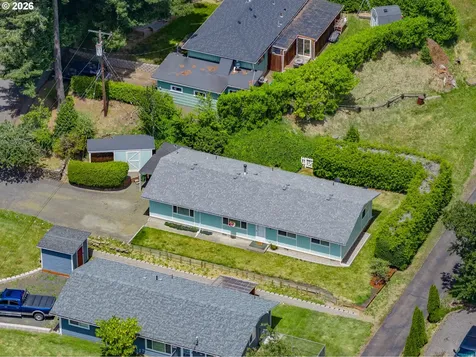 580 8th Avenue Coos Bay OR 97420