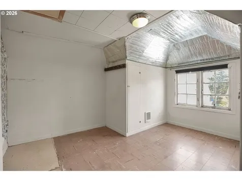 5636 N Delaware Avenue Portland OR 97217