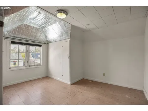 5636 N Delaware Avenue Portland OR 97217