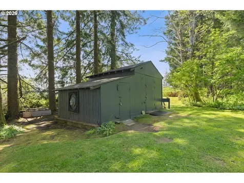 4176 N Clancy Road Otis OR 97368