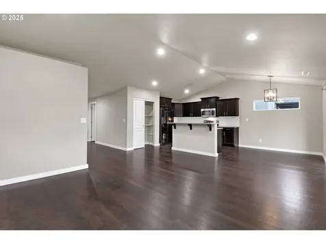 3684 Phantom Way Eugene OR 97402