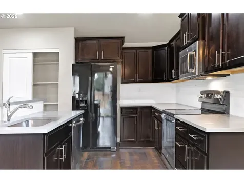 3684 Phantom Way Eugene OR 97402