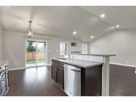 3684 Phantom Way Eugene OR 97402