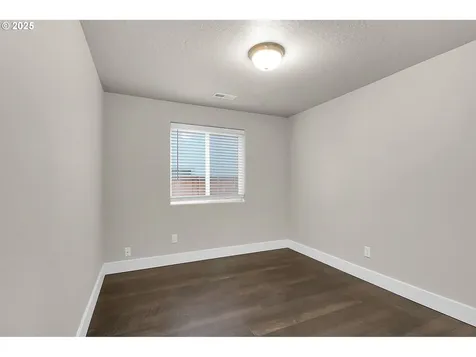 3684 Phantom Way Eugene OR 97402
