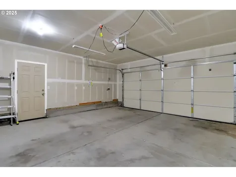 3684 Phantom Way Eugene OR 97402
