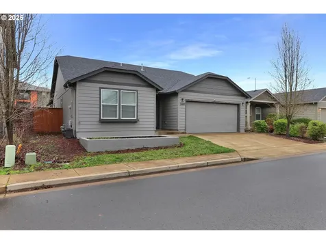 3684 Phantom Way Eugene OR 97402