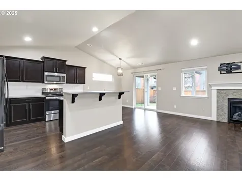 3684 Phantom Way Eugene OR 97402