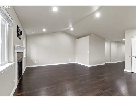 3684 Phantom Way Eugene OR 97402