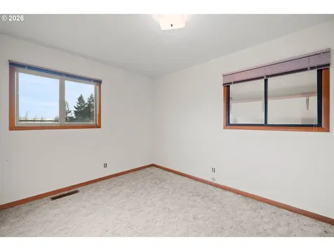 6884 S Hansen Lane Aurora OR 97002