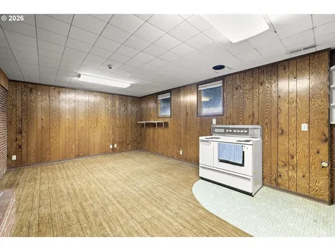 6884 S Hansen Lane Aurora OR 97002