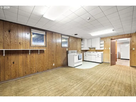 6884 S Hansen Lane Aurora OR 97002