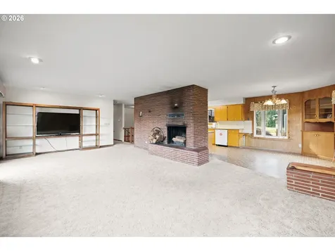 6884 S Hansen Lane Aurora OR 97002
