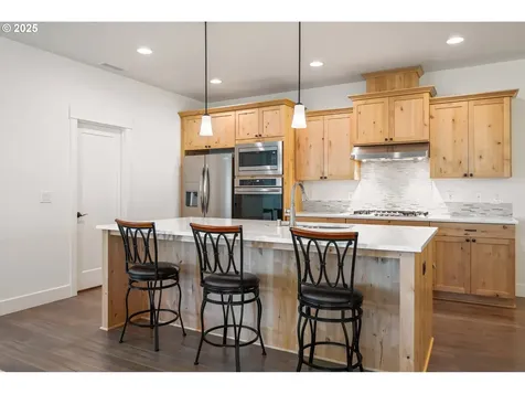 6704 NE 112th Street Vancouver WA 98686