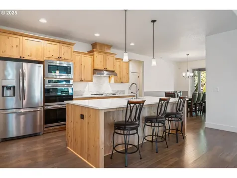 6704 NE 112th Street Vancouver WA 98686