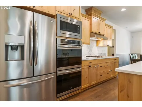 6704 NE 112th Street Vancouver WA 98686